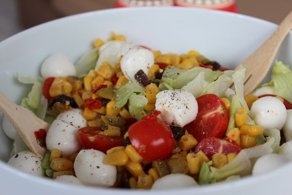 salata mediteraneana